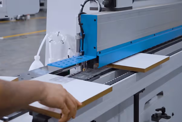 5. ปืนยิงลวดลูกแม็กรังผึ้ง (Carton Stapler / Honeycomb Stapler)