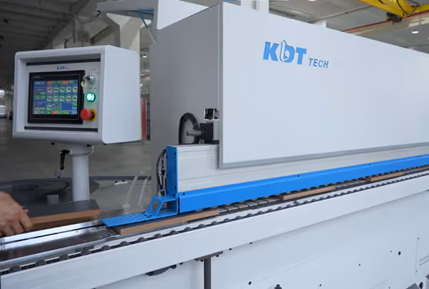 1. ปืนยิงตะปูม้วน (Coil Nailer)