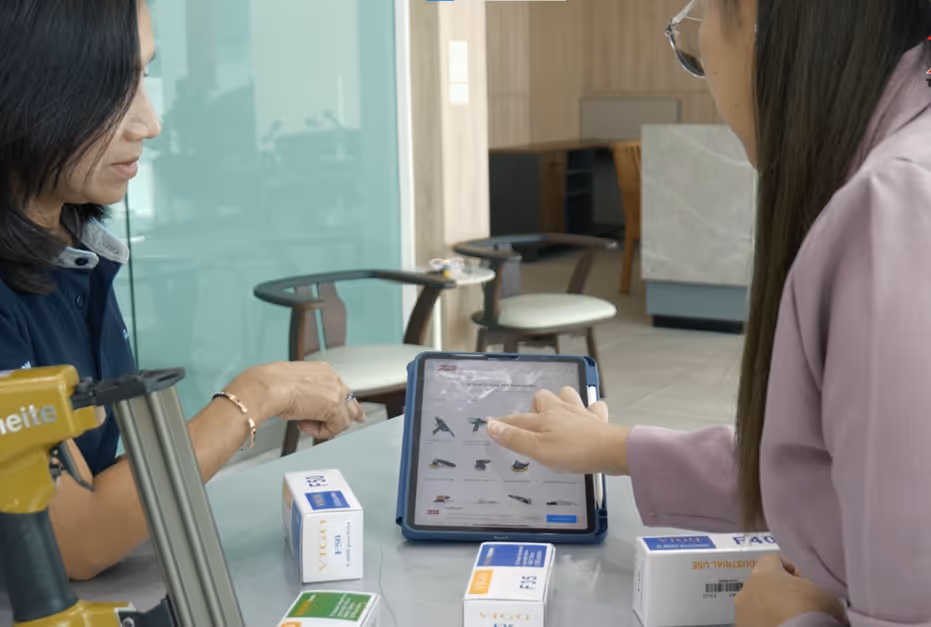 บริษัท ต้าโจวอินดัสทรี มีความเชี่ยวชาญในการจัดจำหน่ายเครื่องจักรและวัสดุสำหรับงานไม้ครบวงจร รวมถึงกาวสำหรับเครื่องปิดขอบทั้งชนิด EVA และ PUR