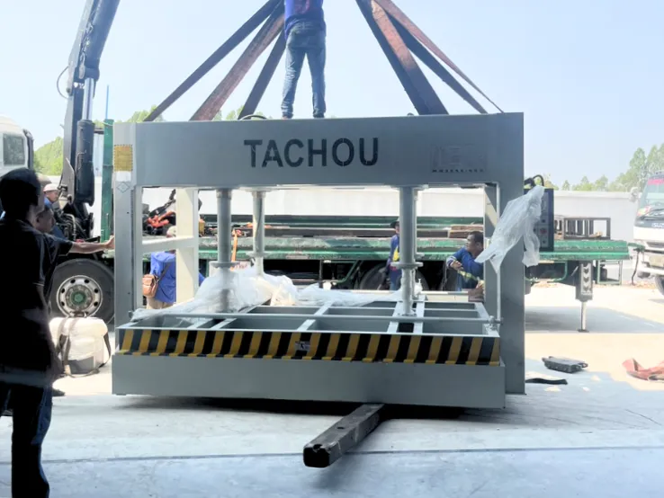 ผลงานติดตั้งเครื่องจักรงานไม้, เครื่องจักรงานบิ้วอิน, เครื่องจักรผลิตเฟอร์นิเจอร์ | บริษัท ต้าโจว อินดัสทรี จำกัด