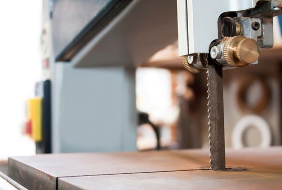 เครื่องตัดไม้แบบอุตสาหกรรม (Industrial Wood Cutting Machines)