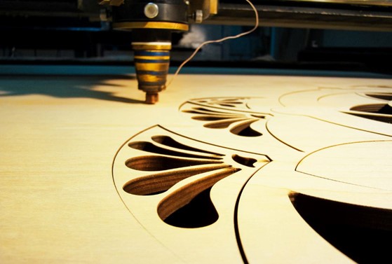 เครื่องตัดไม้ระบบ CNC (CNC Wood Cutting Machines)