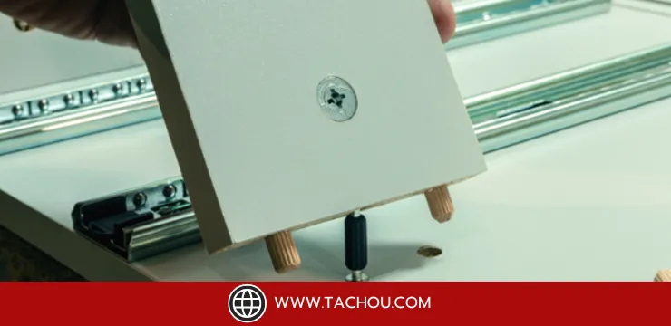 Minifix คืออะไร? ฟิตติ้งชิ้นเล็กที่ยึดงานเฟอร์นิเจอร์ไว้แน่นแบบมืออาชีพ